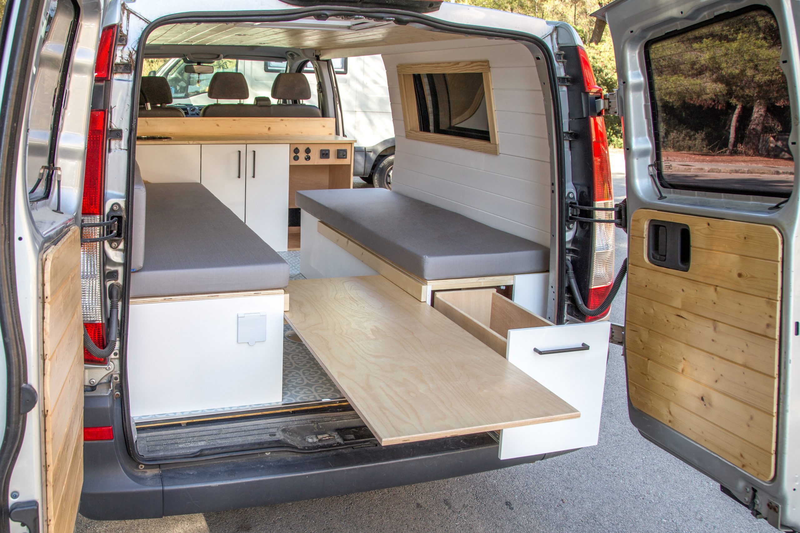 3-vivavan-mercedes-vito-camper